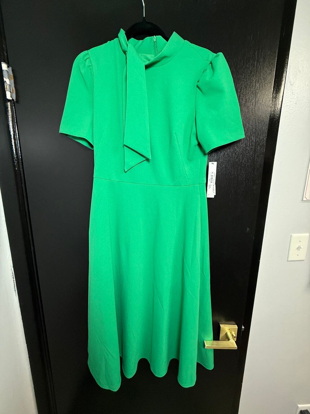 NWT Maggie London Bright Jade Green Tie Neck Midi Dress Size 8